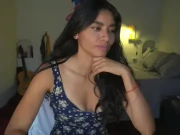daniisla from chaturbate