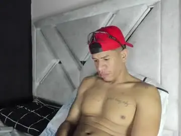 Chaturbate Adult Video Chat of felipereyes28cm