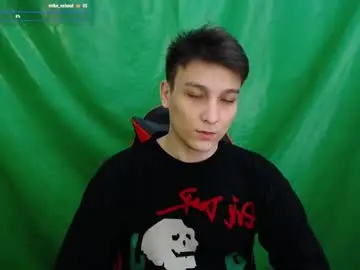 Chaturbate Live Sex Cam of justin_time111