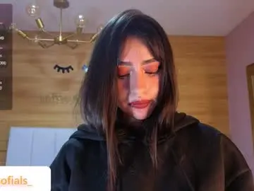 Chaturbate Nude Webcam of mia_ponce_a