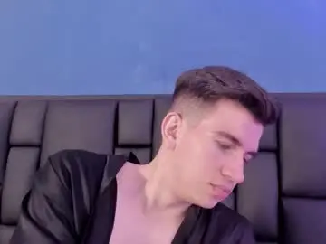 Chaturbate Live Porn of mikaelslow