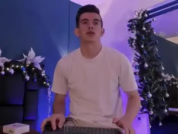 Chaturbate Sex Cam of mikaelslow