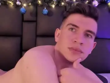 Chaturbate Nude Webcam of mikaelslow