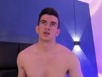 Chaturbate Nude Webcam of mikaelslow