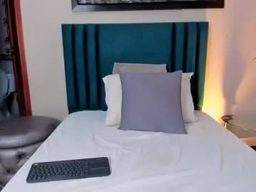 samantavee from chaturbate