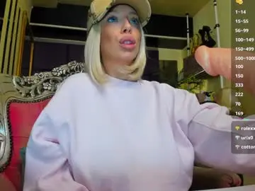 Chaturbate Live Sex of sofiequeen_