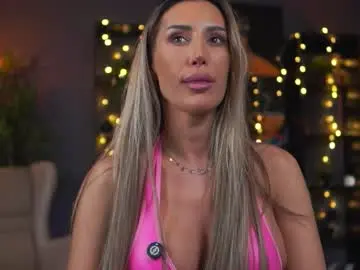 Chaturbate Adult Video Chat of evelyn_evyy