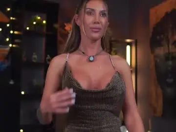 Chaturbate Nude Webcam of evelyn_evyy