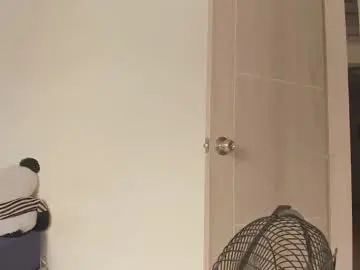 Chaturbate Live Sex Cam of rendonass