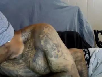 Chaturbate Live Sex Cam of rickavelli