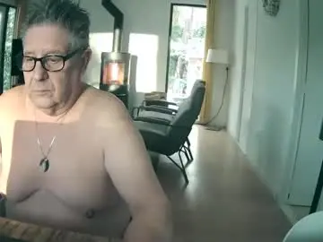 Chaturbate Live Sex Cam of woodwurm