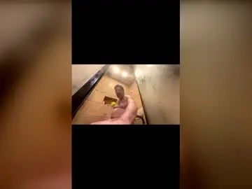 Chaturbate Live Sex Cam of bigdicktxassfucker