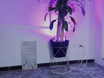 Chaturbate Live Sex Cam of im_perla_