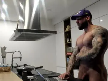 Chaturbate Live Sex Cam of mealphamale