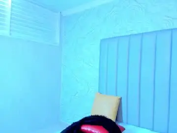 Chaturbate Live Sex Cam of myinnocentwhore