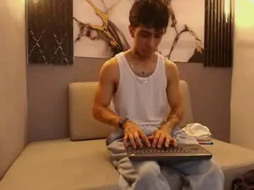 Chaturbate Free Porn Cam of aethon_noir