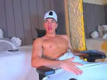 Chaturbate Private Sex Chat of benjamin_more