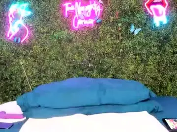 Chaturbate Live Sex Cam of bigbuttsarena