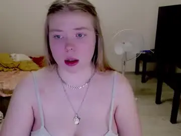 Chaturbate Free Porn Cam of kitten_jenny01