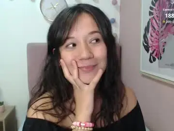 Chaturbate Live Sex Cam of lanna_mills