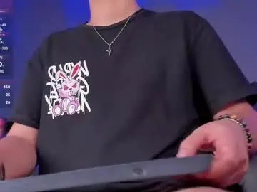 Chaturbate Live Sex Cam of liamthunder05_