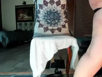 Chaturbate Adult Video Chat of little_izzi