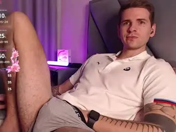 Chaturbate Best live sex cam show of mr_longboy