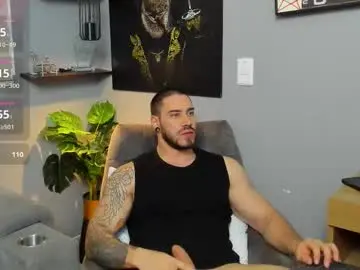 Chaturbate Sex Cam of giorgio_leone2