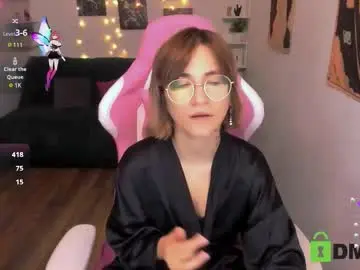 Chaturbate Free Porn Cam of moon13152