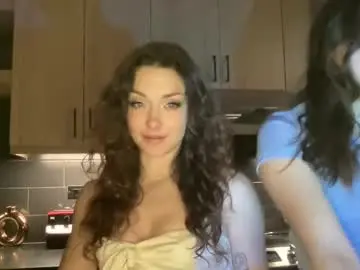 saskiajuedes from chaturbate