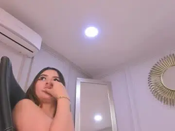 Chaturbate Live Sex Cam of charlottebrownn_