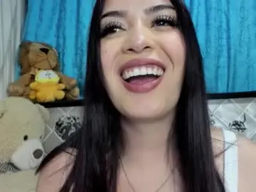 Chaturbate Live Sex Cam of mia_helll