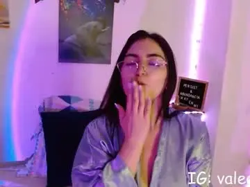 Chaturbate Watch Live Sex Cams of sweett_minionn