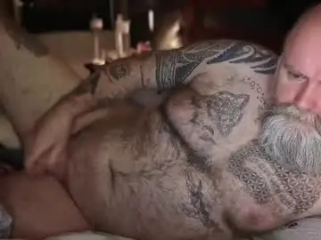 Chaturbate Free Porn Cam of tattooeddilf01