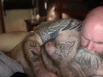 Chaturbate Adult Webcams of tattooeddilf01