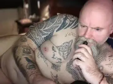 Chaturbate Nude Webcam of tattooeddilf01