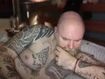 Chaturbate Sex Chat of tattooeddilf01