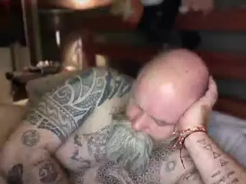 Chaturbate Watch Live Sex Cams of tattooeddilf01
