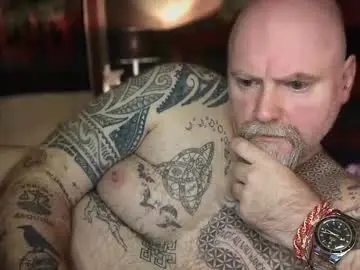 Chaturbate Best live sex cam show of tattooeddilf01