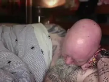 Chaturbate Sex Chat of tattooeddilf01