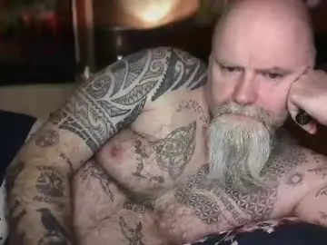 Chaturbate Watch Live Sex Cams of tattooeddilf01