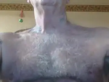 1pizza_n_3beers from chaturbate