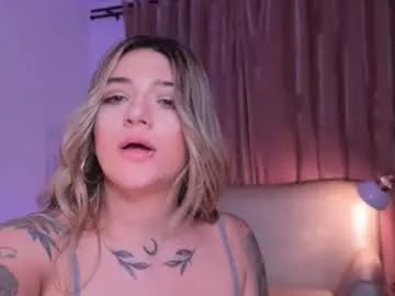 Chaturbate Adult Video Chat of ashleyvalirya