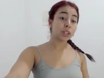 Chaturbate Live Sex Cam of lily_robertss_