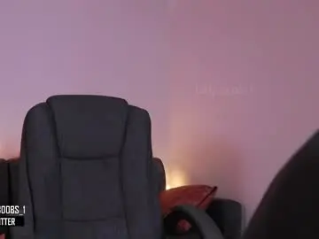 Chaturbate Live Sex Cam of lady_boobs1