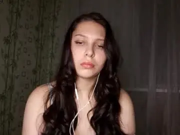 Chaturbate Live Sex Cam of laticialoughry