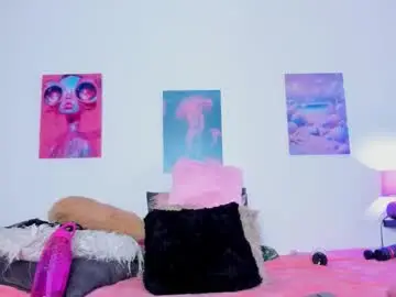 Chaturbate Nude Webcam of maithe_022