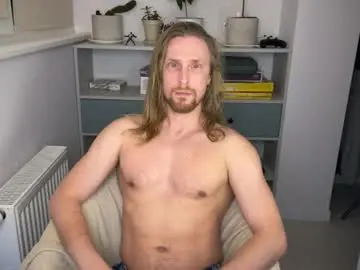 Chaturbate Adult Webcams of sky_guy25