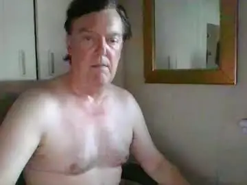 Chaturbate Live Sex Cam of astute008