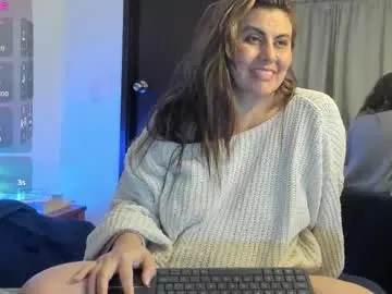 maxzy_star from chaturbate